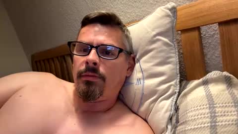 Snapshot of mike4u26 chatting on October 30, 10:21 pm mike4u26 online show from October 30, 10:21 pm