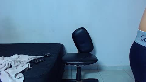 Mike IMDEPENDIENT MODEL online show from March 15, 1:39 pm