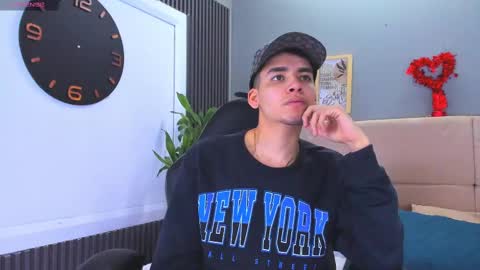 Mike 0233 online show from February 12, 4:44 am