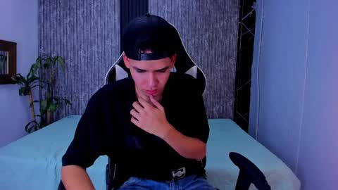 Mike 0233 online show from October 10, 4:33 am