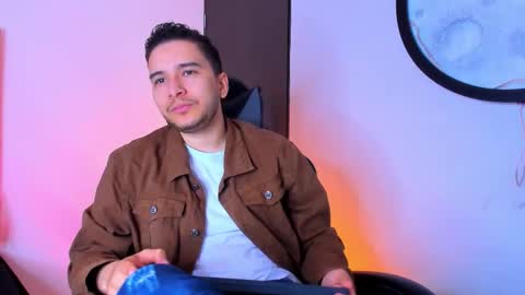 Mike  online show from November 12, 11:43 am