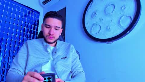 Mike  online show from March 4, 11:27 am