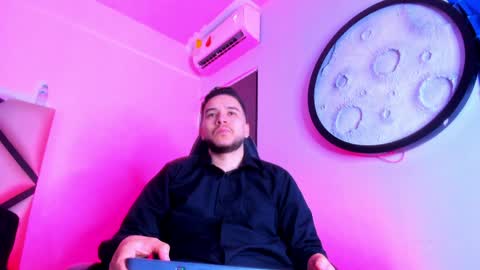 Mike  online show from March 26, 11:38 am