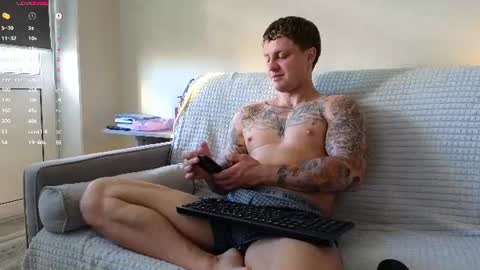 Snapshot of mike___magic chatting on July 18, 3:44 am Mike Magic online show from July 18, 3:44 am
