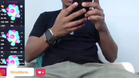 Snapshot of mike_black_22 chatting on June 18, 3:49 pm Mike online show from June 18, 3:49 pm