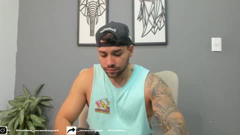 Snapshot of mike_montoya chatting on January 4, 3:40 am Mike Montoya online show from January 4, 3:40 am