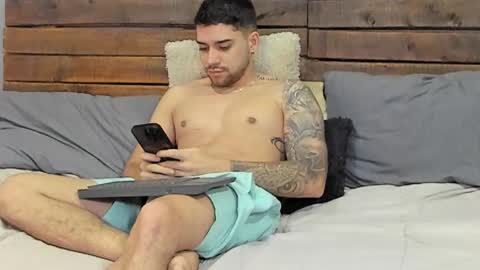 Snapshot of mike_montoya chatting on January 17, 2:49 am Mike Montoya online show from January 17, 2:49 am