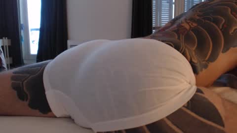 Snapshot of mikeappleseed chatting on November 4, 3:55 pm mikeappleseed online show from November 4, 3:55 pm