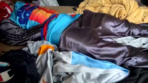 Snapshot of mikeballshorts chatting on March 3, 6:58 pm mikeballshorts online show from March 3, 6:58 pm