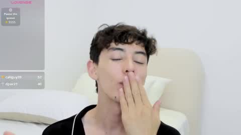 Mikebelf4 online show from April 5, 4:42 am