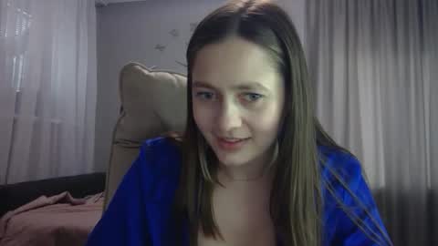 Snapshot of mikee4478 chatting on May 18, 12:44 pm mikee4478 online show from May 18, 12:44 pm