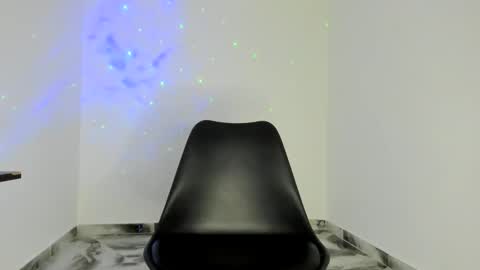 mikee_scooth online show from May 13, 6:16 pm
