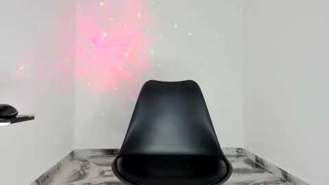 mikee_scooth online show from May 16, 6:32 am