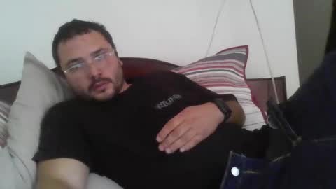 Snapshot of mikeextremecock chatting on February 19, 7:54 pm mikeextremecock online show from February 19, 7:54 pm