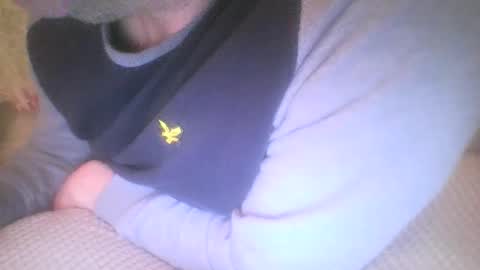 Snapshot of mikehockishuge9 chatting on February 24, 10:19 pm mikehockishuge9 online show from February 24, 10:19 pm