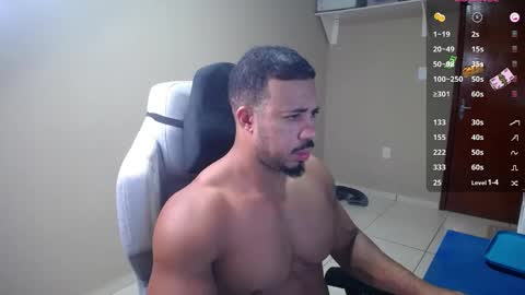 Snapshot of mikehotk chatting on January 24, 4:37 am mikehotk online show from January 24, 4:37 am