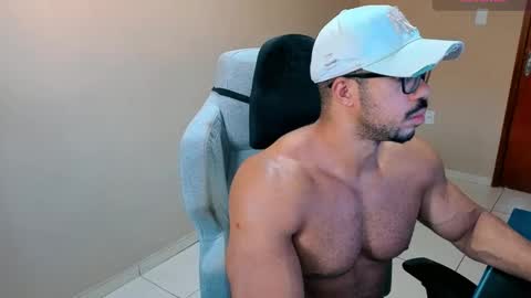 Snapshot of mikehotk chatting on October 6, 7:55 pm mikehotk online show from October 6, 7:55 pm