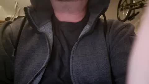 Snapshot of mikemalas1000 chatting on March 3, 4:07 am mikemalas1000 online show from March 3, 4:07 am