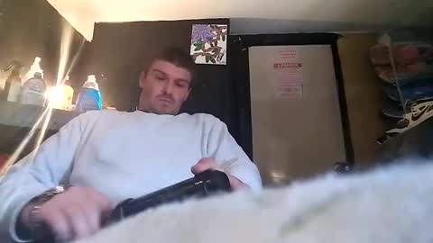 Snapshot of mikemike11k chatting on January 3, 5:42 pm mikemike11k online show from January 3, 5:42 pm