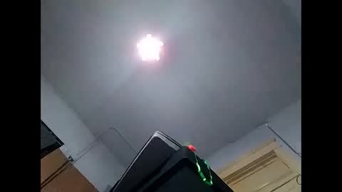 Snapshot of mikemike11k chatting on February 20, 1:57 am mikemike11k online show from February 20, 1:57 am