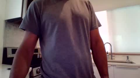 Snapshot of mikeps23 chatting on July 20, 12:47 am mikeps23 online show from July 20, 12:47 am