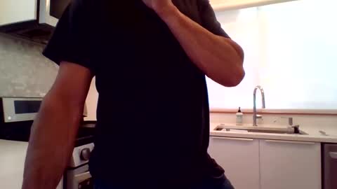 Snapshot of mikeps23 chatting on August 10, 12:58 am mikeps23 online show from August 10, 12:58 am