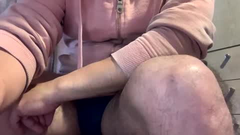 Snapshot of miker1239 chatting on October 13, 4:07 pm miker1239 online show from October 13, 4:07 pm