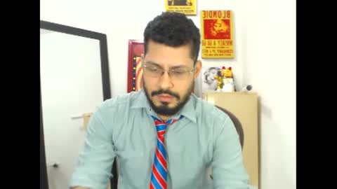 Snapshot of mikeriverx chatting on February 17, 8:15 pm mikeriverx online show from February 17, 8:15 pm