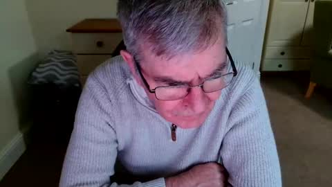 Snapshot of mikespait chatting on November 9, 1:31 pm mikespait online show from November 9, 1:31 pm