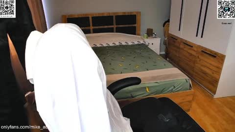 Mike    online show from April 7, 1:44 pm