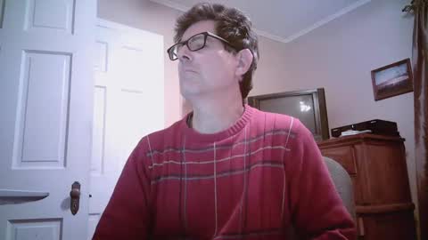 Snapshot of mikewulds chatting on December 1, 11:14 pm Mike online show from December 1, 11:14 pm