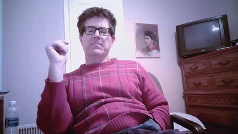 Snapshot of mikewulds chatting on December 2, 2:53 am Mike online show from December 2, 2:53 am