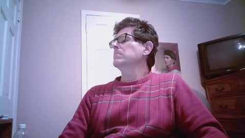 Snapshot of mikewulds chatting on December 3, 3:20 am Mike online show from December 3, 3:20 am