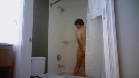 Snapshot of mikewulds chatting on December 8, 1:36 pm Mike online show from December 8, 1:36 pm