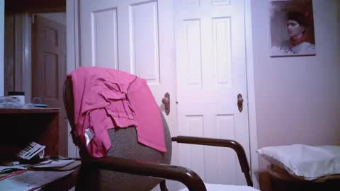 Snapshot of mikewulds chatting on January 8, 3:19 am Mike online show from January 8, 3:19 am