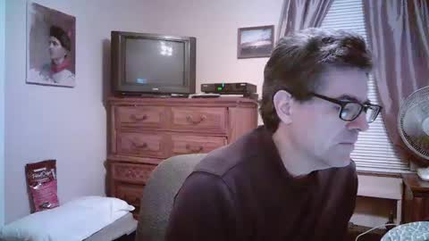 Snapshot of mikewulds chatting on January 28, 12:26 am Mike online show from January 28, 12:26 am