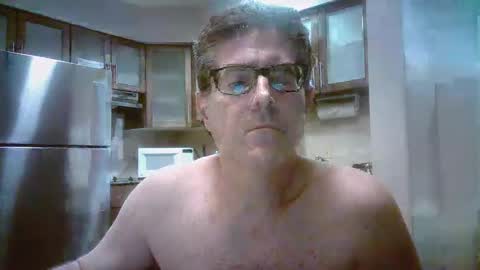 Snapshot of mikewulds chatting on February 3, 2:03 am Mike online show from February 3, 2:03 am