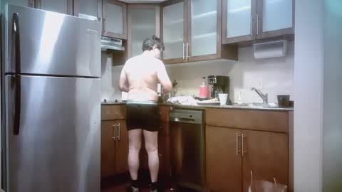 Snapshot of mikewulds chatting on February 5, 12:49 pm Mike online show from February 5, 12:49 pm