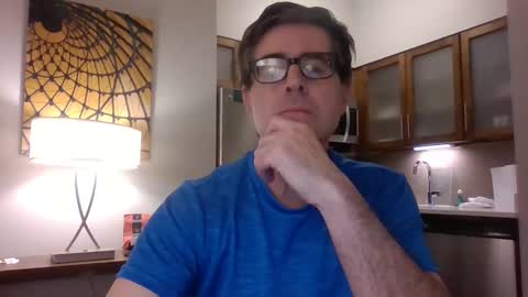 Snapshot of mikewulds chatting on March 11, 2:54 am Mike online show from March 11, 2:54 am