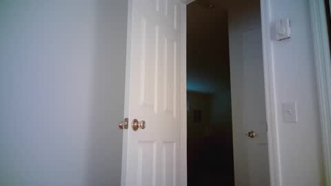 Snapshot of mikewulds chatting on October 2, 11:50 am Mike online show from October 2, 11:50 am