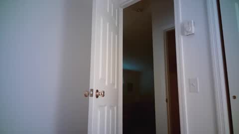 Snapshot of mikewulds chatting on October 3, 11:29 am Mike online show from October 3, 11:29 am