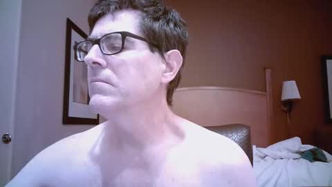 Snapshot of mikewulds chatting on June 8, 1:44 pm Mike online show from June 8, 1:44 pm
