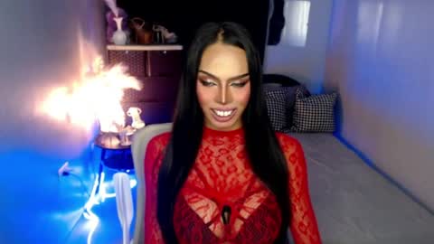 Snapshot of mikeyalawi03 chatting on July 2, 4:02 pm Mistress MikeyAlawi online show from July 2, 4:02 pm