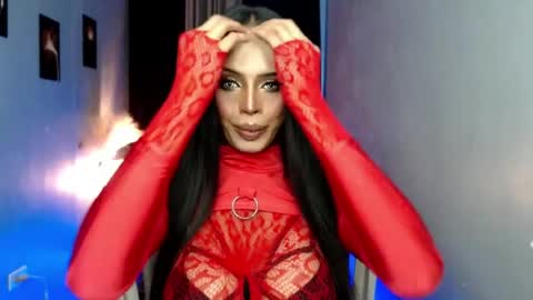 Snapshot of mikeyalawi03 chatting on July 20, 2:15 am Mistress MikeyAlawi online show from July 20, 2:15 am