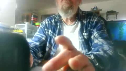 Snapshot of mikeyd1a chatting on February 2, 5:44 pm mikeyd1a online show from February 2, 5:44 pm