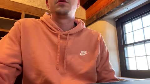 Snapshot of mikeydubs10 chatting on February 13, 8:27 pm mikeydubs10 online show from February 13, 8:27 pm