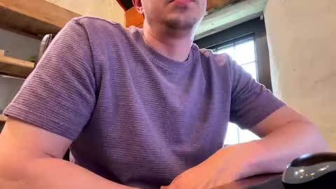 mikeydubs10 online show from April 13, 6:46 pm