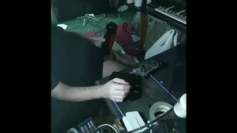 Snapshot of mikeylikesit38 chatting on December 10, 6:33 am Mikey online show from December 10, 6:33 am