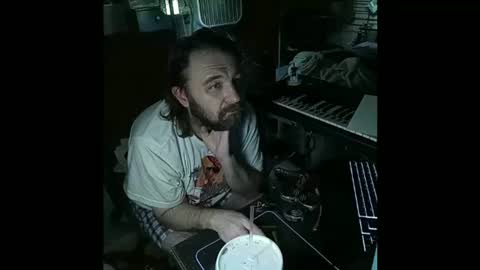 Snapshot of mikeylikesit38 chatting on December 18, 10:51 am Mikey online show from December 18, 10:51 am