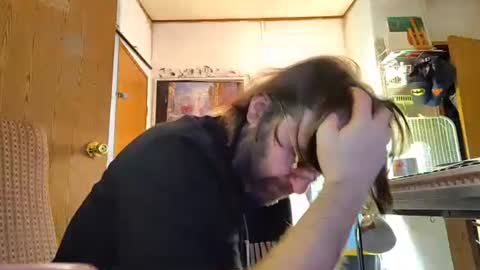 Snapshot of mikeylikesit38 chatting on January 6, 7:42 am Mikey online show from January 6, 7:42 am